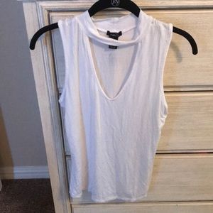 White choker tank